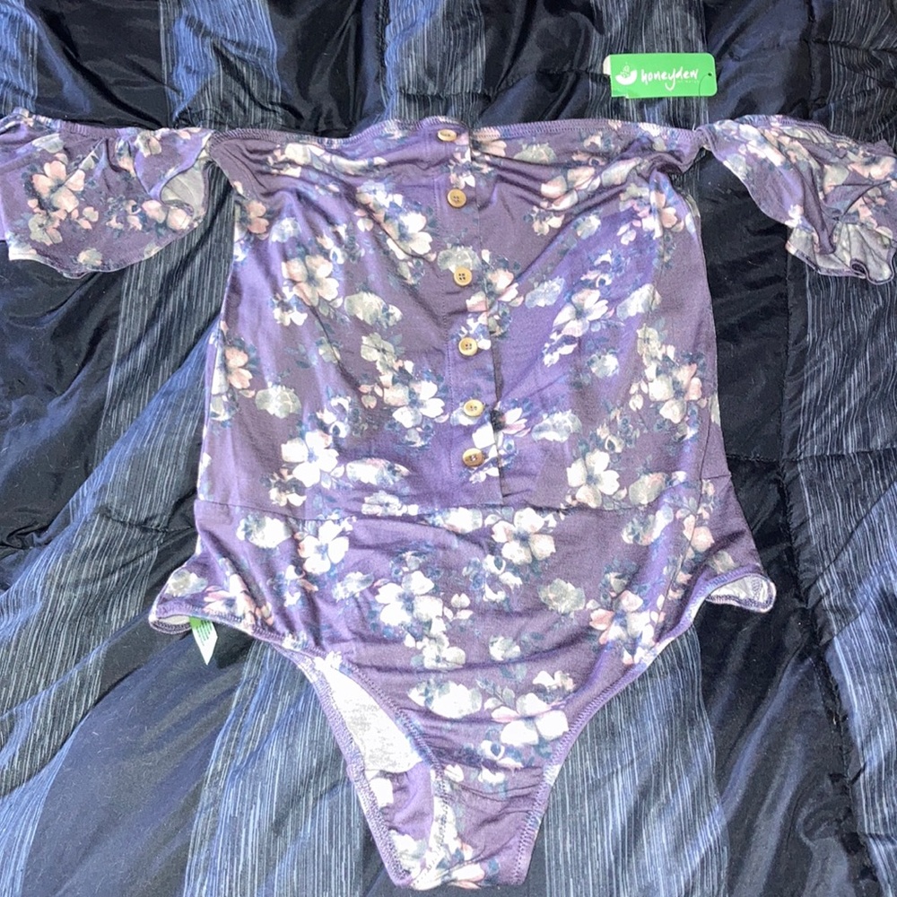 💜 3/$20 New honeydew bodysuit